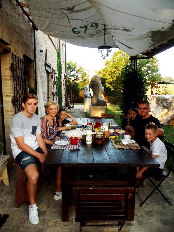 "La Casa Degli Ulivi Art B&B" Trecastelli ภายนอก รูปภาพ