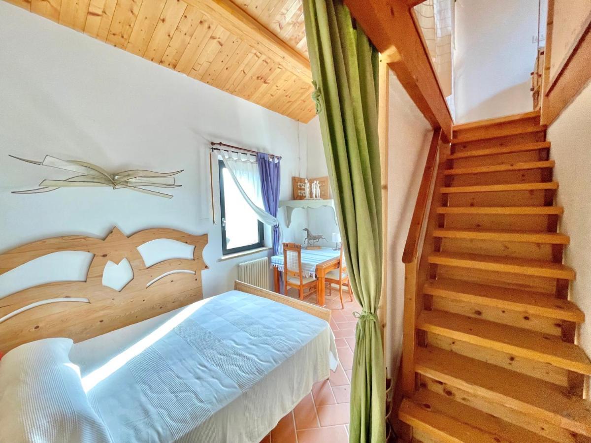 "La Casa Degli Ulivi Art B&B" Trecastelli ภายนอก รูปภาพ