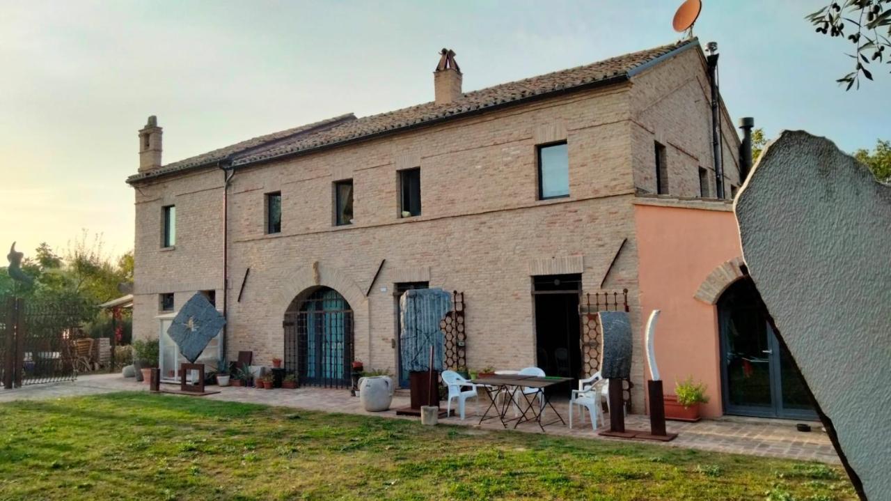 "La Casa Degli Ulivi Art B&B" Trecastelli ภายนอก รูปภาพ